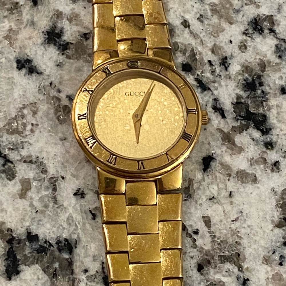 Gucci Gold Roman Numeral Watch